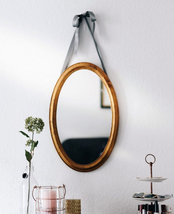 decorative-wall-mirror